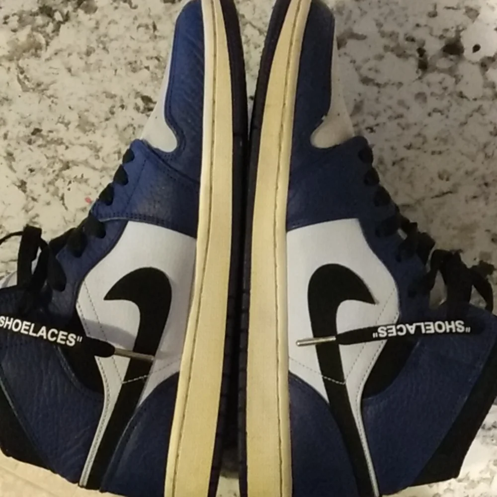 Air Jordan 1 High  it's an old colorway I think it's called m.nightnavy,red,sail - Picture 6 of 14